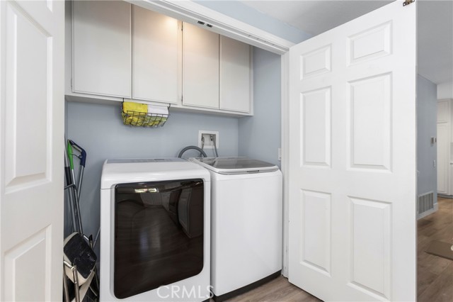 Detail Gallery Image 8 of 27 For 7 Onyx, Irvine,  CA 92614 - 2 Beds | 2 Baths