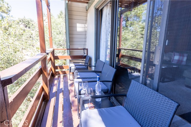 2476 Elko Drive, Running Springs CA: https://media.crmls.org/medias/c863f279-f4c5-4a22-9957-5d3f4a41d702.jpg