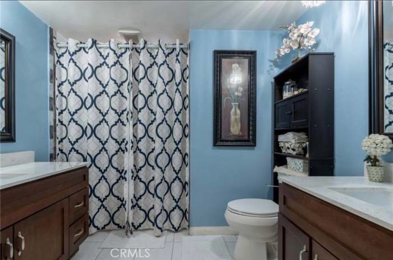 https://media.crmls.org/medias/c86409ca-2bb6-45ca-9d9f-695a22bb4b83.jpg?preset=X-Large