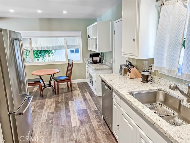 230 Santa Barbara Shores Drive, Goleta CA: https://media.crmls.org/medias/c8641ca4-16c1-42fa-beb6-6b47eff47981.jpg