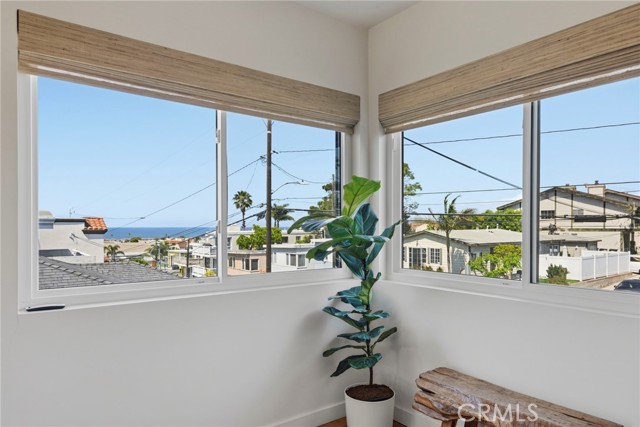 1002 3rd St, Hermosa Beach, California 90254, 4 Bedrooms Bedrooms, ,2 BathroomsBathrooms,Residential,For Sale,3rd St,SB26070138