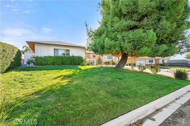 Detail Gallery Image 1 of 25 For 12855 Lantana Ave, Yucaipa,  CA 92399 - 3 Beds | 2 Baths