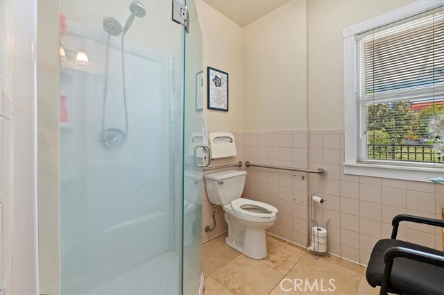 Image 32 of 45 For 3845 10th Street