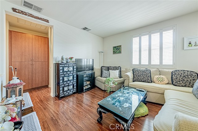 Detail Gallery Image 15 of 44 For 735 Francesca #202,  Walnut,  CA 91789 - 2 Beds | 2 Baths