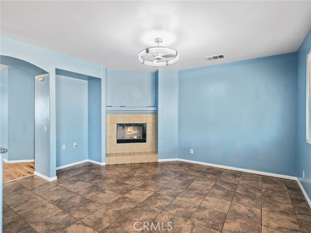 Detail Gallery Image 7 of 45 For 14400 Jeremiah, Adelanto,  CA 92301 - 5 Beds | 2 Baths