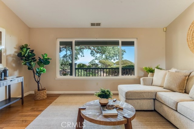 Detail Gallery Image 13 of 62 For 12405 Santa Ana, Atascadero,  CA 93422 - 4 Beds | 3/1 Baths