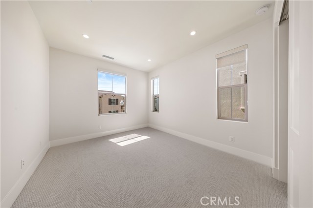 Detail Gallery Image 36 of 44 For 122 Mossvine, Irvine,  CA 92618 - 4 Beds | 3 Baths