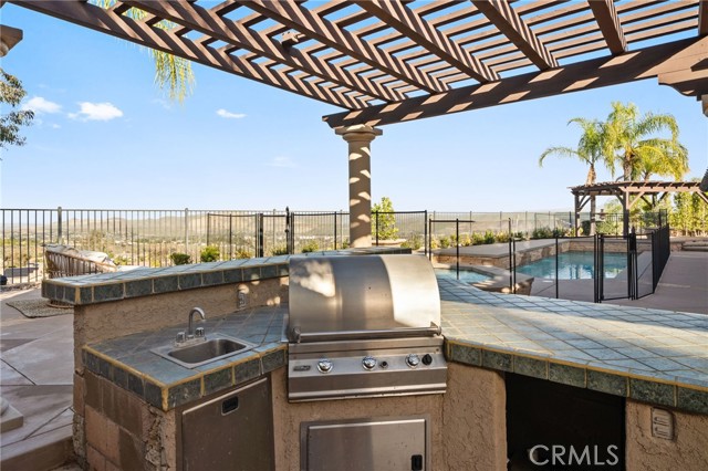 Detail Gallery Image 65 of 75 For 1561 Vandagriff Way, Corona,  CA 92883 - 4 Beds | 4 Baths