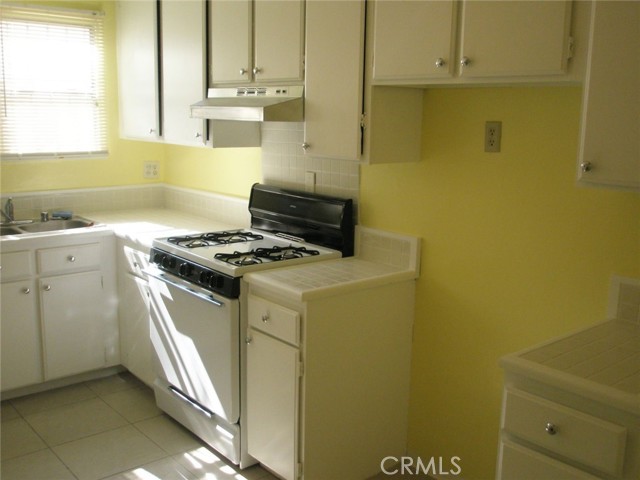 1237 S 3rd Street, Alhambra CA: https://media.crmls.org/medias/c867f601-1bb8-49aa-bc31-d7430e9d0893.jpg