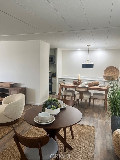 260 N Lyon ave, Hemet CA: https://media.crmls.org/medias/c8682da9-dd3e-4fcc-84bd-2ff828db4720.jpg