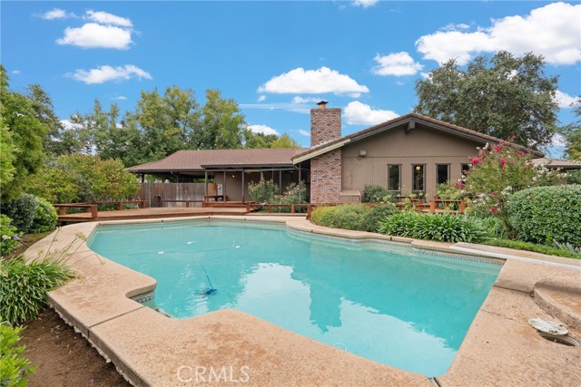 55 Roseanna Court, Chico CA: https://media.crmls.org/medias/c86886ca-8c38-4f8e-a328-513bc210a779.jpg