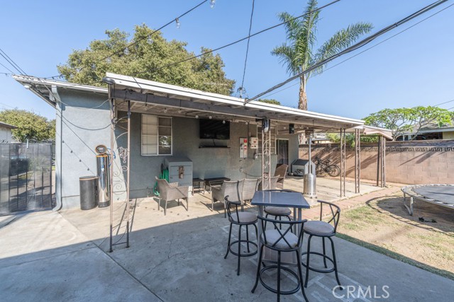 6933 Delta Avenue, Long Beach CA: https://media.crmls.org/medias/c868c216-ee96-4fc4-b803-11f761985a8a.jpg