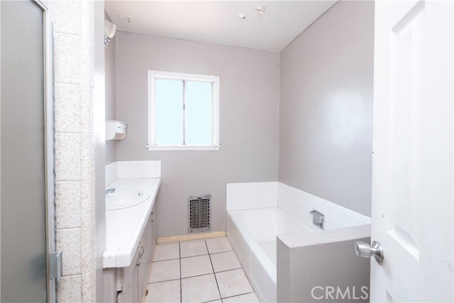 2306 W Cedarwood Street, West Covina CA: https://media.crmls.org/medias/c86a026f-ef00-40f3-a7ae-dd2b6519cd26.jpg