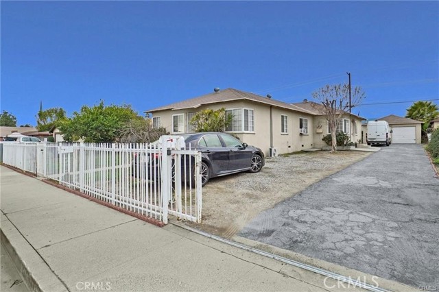 Detail Gallery Image 2 of 19 For 1303 1305 E Kingsley Ave, Pomona,  CA 91767 - 4 Beds | 2 Baths