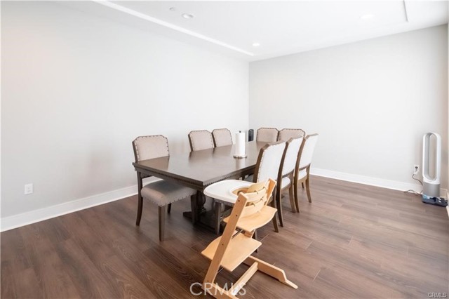 Detail Gallery Image 11 of 28 For 3827 Laurita Ave, Pasadena,  CA 91107 - 5 Beds | 5 Baths