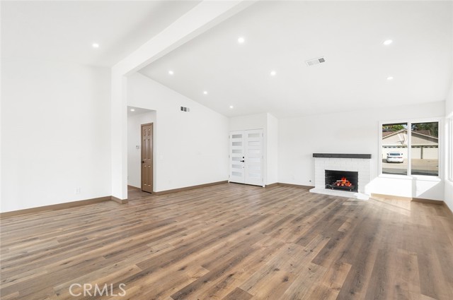 1563 Gary Lane, Redlands CA: https://media.crmls.org/medias/c86c7167-ce05-4bac-91af-70e101bdc6b4.jpg