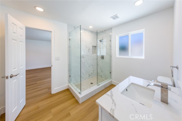 Detail Gallery Image 28 of 31 For 22016 Schoolcraft St, Canoga Park,  CA 91303 - 3 Beds | 2 Baths