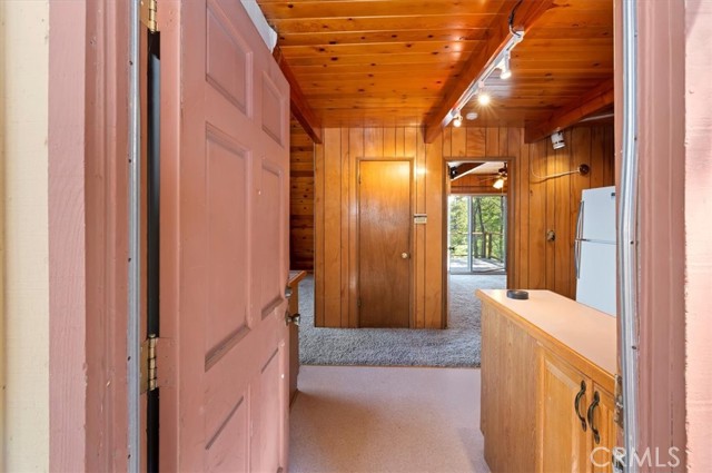Detail Gallery Image 9 of 29 For 30909 Live Oak Dr, Running Springs,  CA 92382 - 3 Beds | 2 Baths