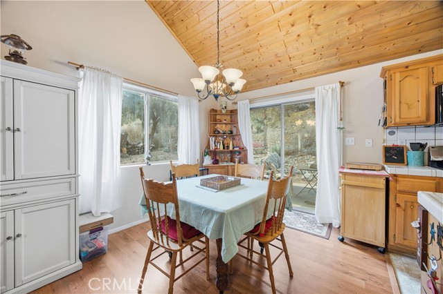 Detail Gallery Image 11 of 29 For 2525 Glacier Dr., –,  CA 93222 - 2 Beds | 2 Baths