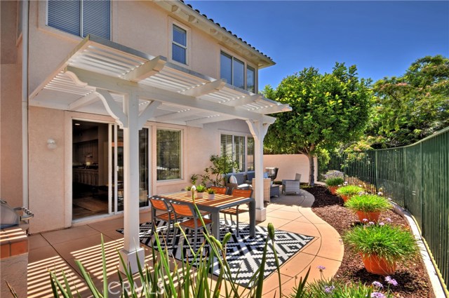 Detail Gallery Image 21 of 42 For 3619 Calle Joaquin, Calabasas,  CA 91302 - 3 Beds | 2/1 Baths
