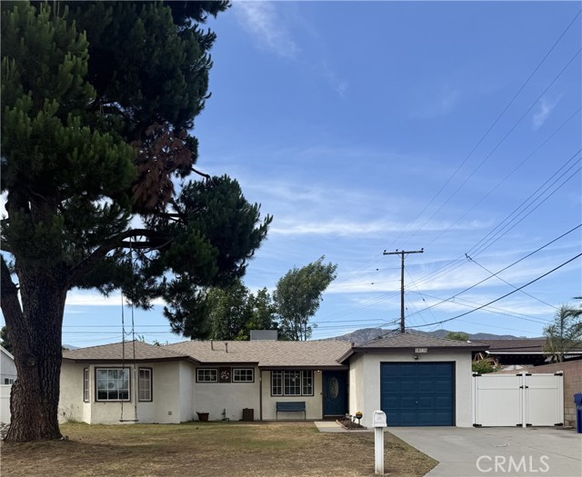 18735 E Glenlyn Drive, Azusa CA: https://media.crmls.org/medias/c86e28a1-0f31-45b4-98ec-713e5bafb1dc.jpg