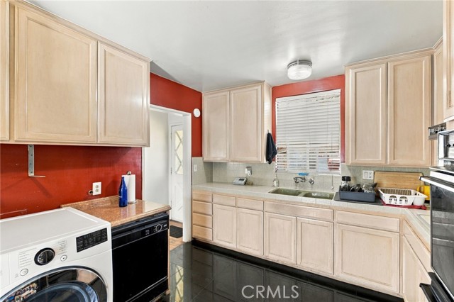 12410 Lull Street photo 19