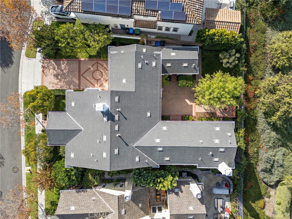 MLS #OC25270538 image #22