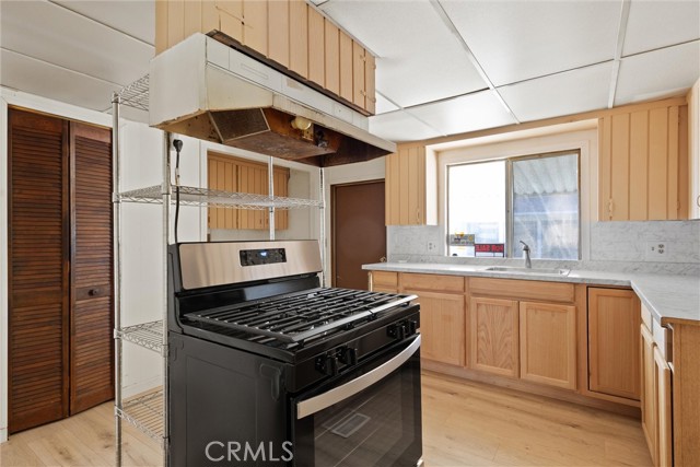 701 E Lassen Avenue, Chico CA: https://media.crmls.org/medias/c8712094-3f98-4a9a-b554-5dbb203f2195.jpg