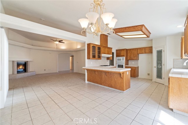 122 East, Madera CA: https://media.crmls.org/medias/c8715f10-c97f-46fb-9d1d-9f14913f5648.jpg