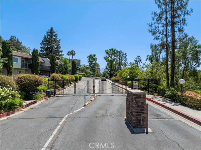 Detail Gallery Image 33 of 33 For 15614 Crestview Ln #63,  Granada Hills,  CA 91344 - 2 Beds | 3 Baths