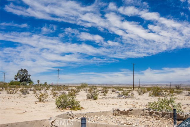 Detail Gallery Image 35 of 41 For 5750 Hall Ln, Twentynine Palms,  CA 92277 - 3 Beds | 2 Baths