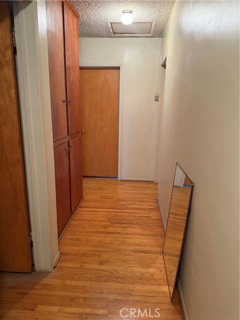 6002 Springvale Drive, Los Angeles CA: https://media.crmls.org/medias/c8720b2f-6ded-444a-b49b-7d28d21d6a6f.jpg