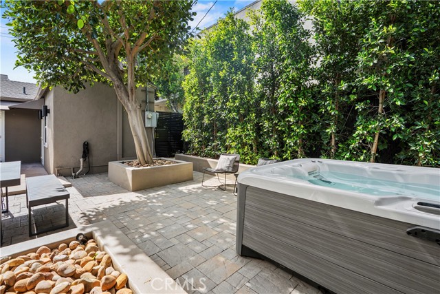 Detail Gallery Image 31 of 35 For 8963 Cynthia, West Hollywood,  CA 90069 - 2 Beds | 2 Baths