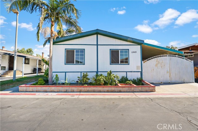 Detail Gallery Image 1 of 20 For 11445 Hartford Ln, Pomona,  CA 91766 - 3 Beds | 2 Baths