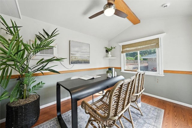 535 Panama Avenue, Long Beach CA: https://media.crmls.org/medias/c8726665-4200-41df-8de8-60bb3aae3567.jpg