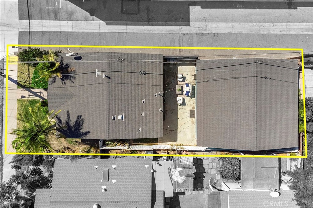 https://media.crmls.org/medias/c872bcd6-6b3e-4450-a0c2-eafac1a58f4f.jpg?preset=X-Large