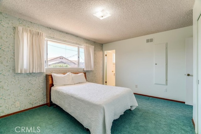 516 E Creston Street, Santa Maria CA: https://media.crmls.org/medias/c87370a8-23bc-4095-9d5a-f4d43887b69c.jpg