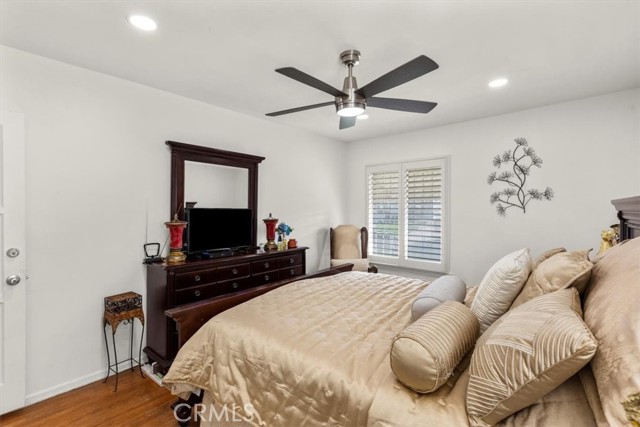 Detail Gallery Image 14 of 29 For 957 W Myrrh, Compton,  CA 90220 - 4 Beds | 1 Baths