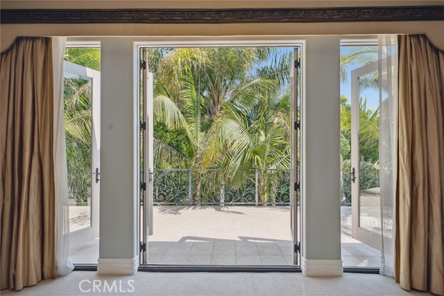 23115 Erwin Street, Woodland Hills CA: https://media.crmls.org/medias/c8745975-351f-4e48-b26f-862d2c5e5baf.jpg