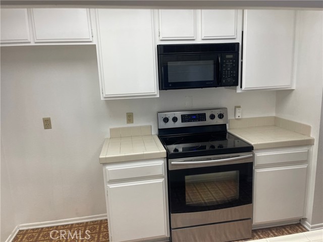600 W 9th Street, Los Angeles CA: https://media.crmls.org/medias/c87499d6-75fb-4b2e-9f5e-54bf3b806360.jpg
