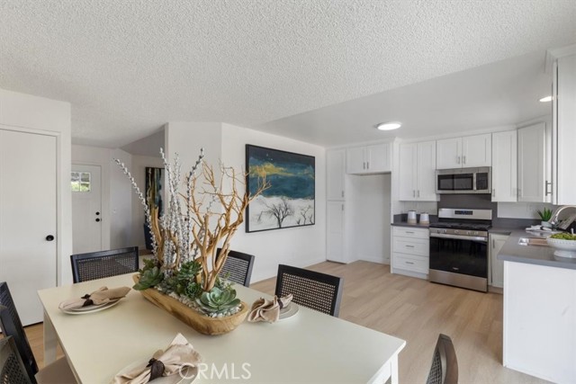 Detail Gallery Image 15 of 34 For 2205 Lake Forest Ct, San Bernardino,  CA 92407 - 3 Beds | 2 Baths