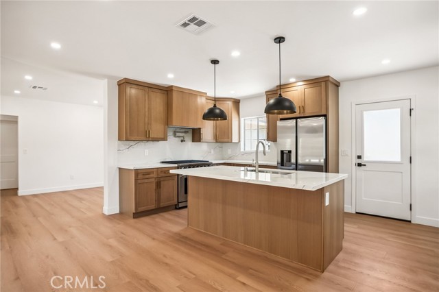 4702 Kraft Avenue, Valley Village, California 91602, 3 Bedrooms Bedrooms, ,3 BathroomsBathrooms,Residential Lease,For Rent,4702 Kraft Avenue,CRSR25155544