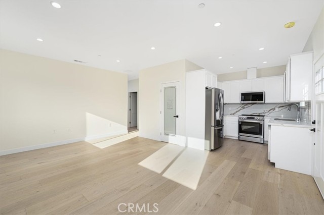 3722 Lomitas Drive, Los Angeles CA: https://media.crmls.org/medias/c8763e18-75a0-466d-b0cd-0e77c1d8863c.jpg