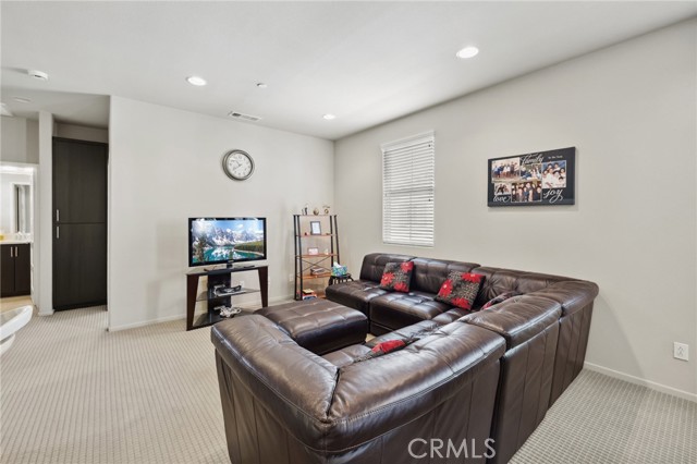 27932 Corte Melosa, Temecula CA: https://media.crmls.org/medias/c8764215-a0d0-41ba-b11e-f71dc03a4c2a.jpg