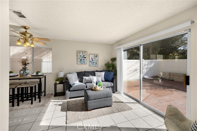 Detail Gallery Image 10 of 48 For 2705 Annapolis Cir, San Bernardino,  CA 92408 - 3 Beds | 2/1 Baths
