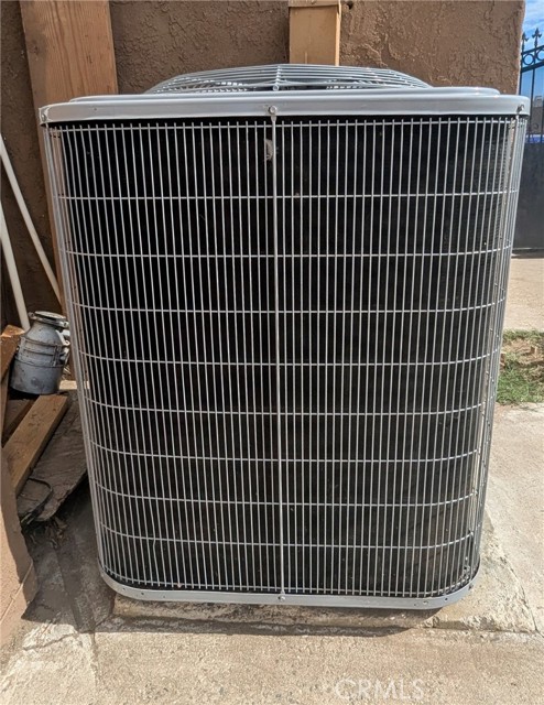 Detail Gallery Image 32 of 43 For 7852 Grace Ave, Fontana,  CA 92336 - 3 Beds | 2/1 Baths