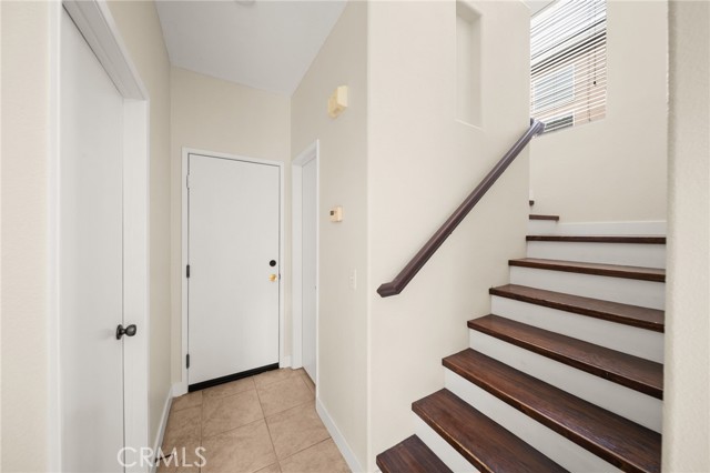 43144 Teramo Street, Temecula CA: https://media.crmls.org/medias/c8778de6-0b60-46d8-bcad-a4ca12c57d0d.jpg