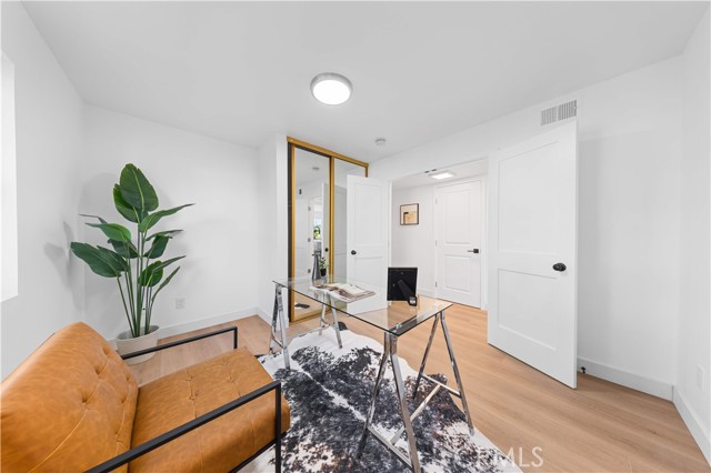 Image 21 of 53 For 25885 Astor Way
