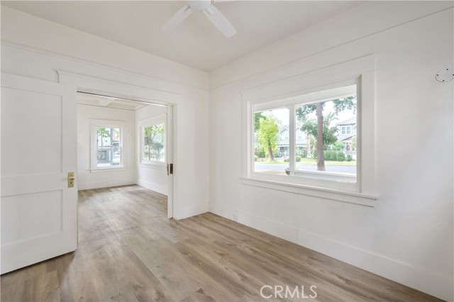 4415 12th Street, Riverside CA: https://media.crmls.org/medias/c8786b77-eb4c-4367-ab6a-85267a5bcbfa.jpg