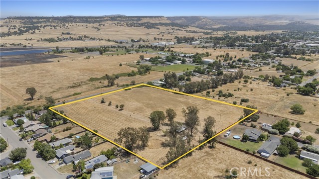 857 Nelson Avenue, Oroville CA: https://media.crmls.org/medias/c878bb31-3c01-42aa-be7f-7fae943f00e7.jpg